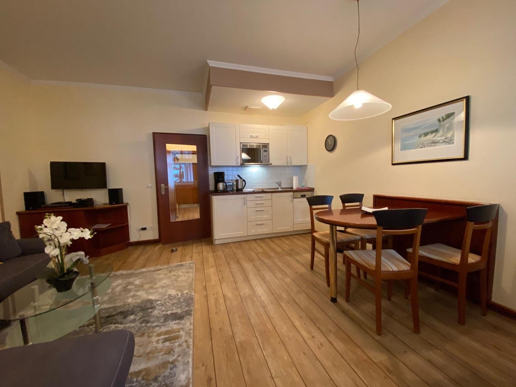 Ferienwohnung Strandlust In Der Villa Seeadler Binz Exterior photo
